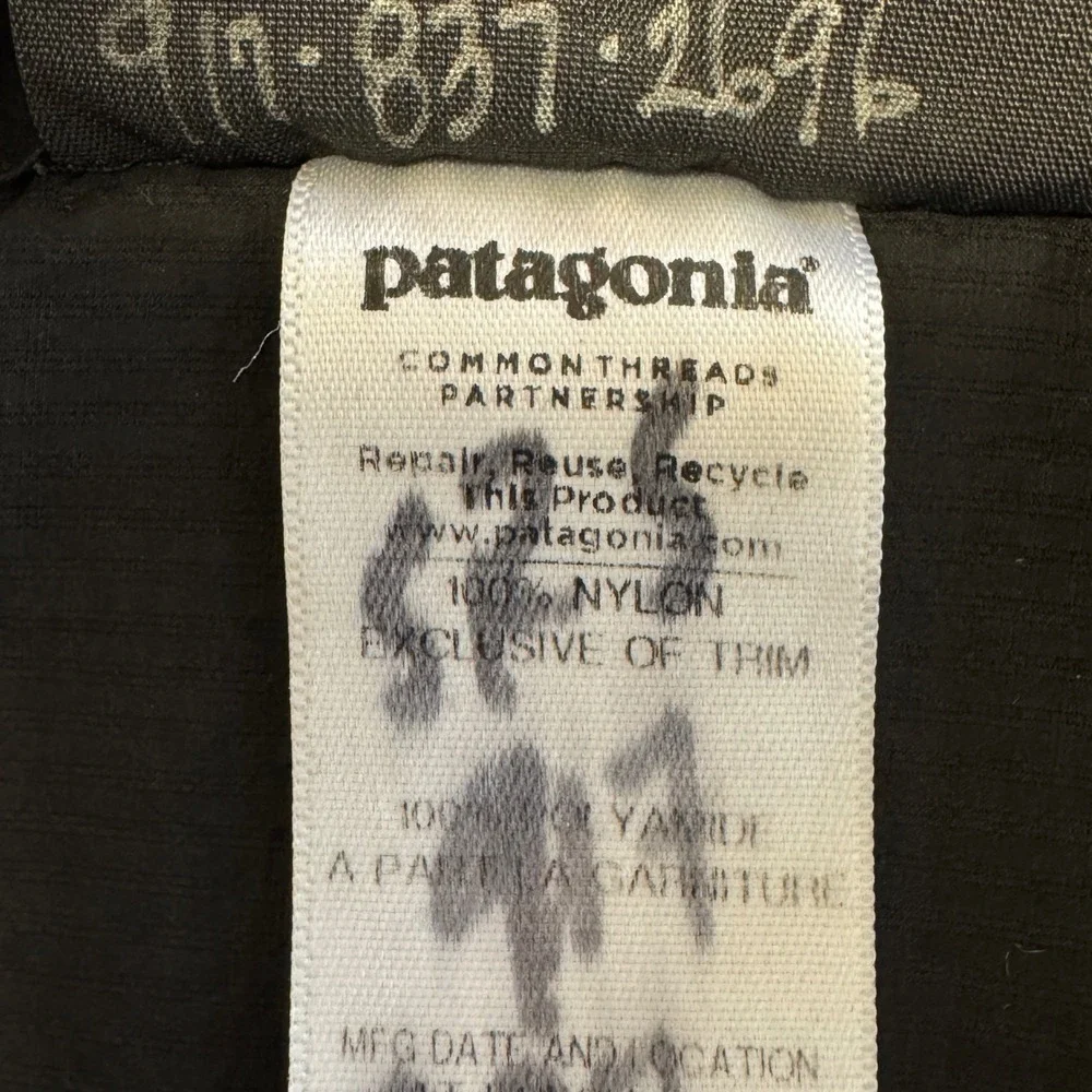 Patagonia Houdini Jacket Women's Medium Black Full Zip Hooded Windbreaker 24146